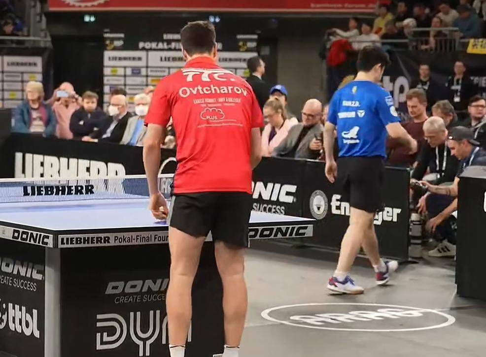 包含赛地聚焦：德国杯加时末段热度飙升，上海久事扳平良机，引发热议，资深球员宣示担当的词条-九游体育官网